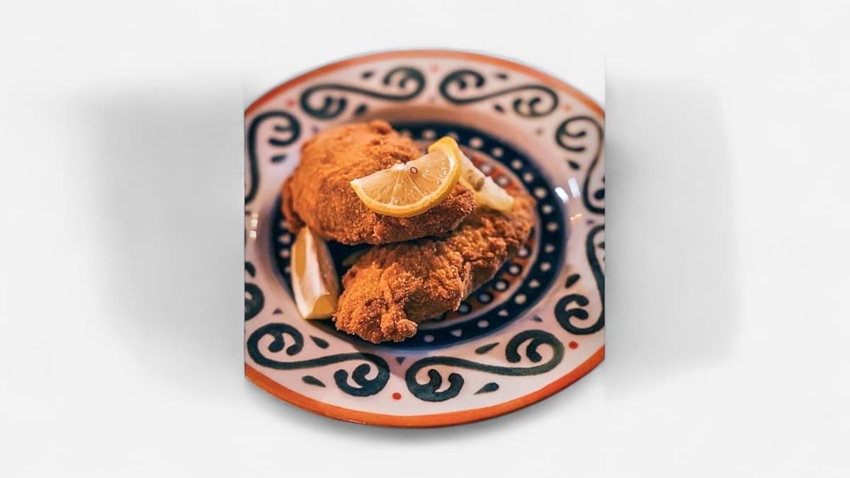Paprika punjena fetom pohovana na bečki način