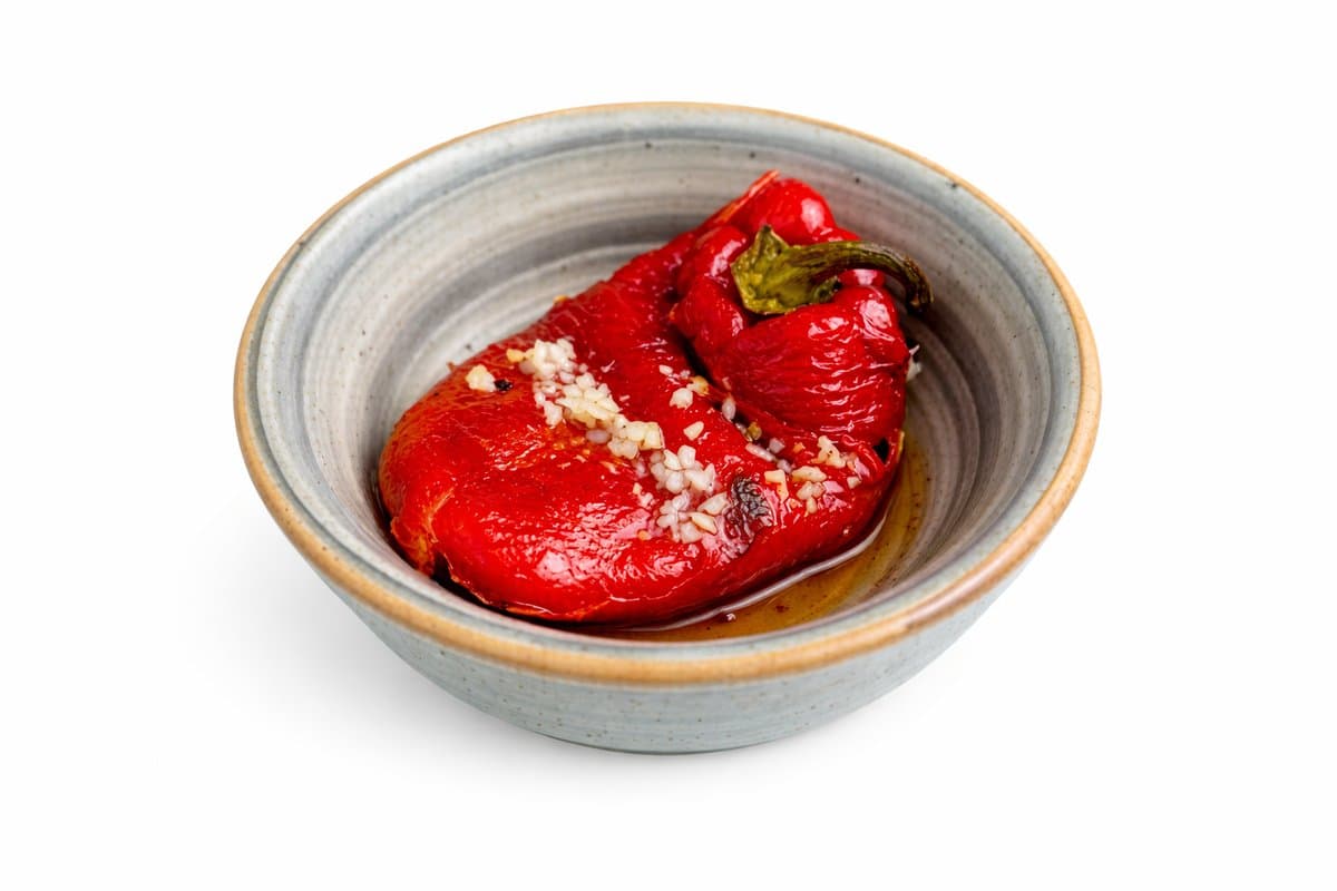 Pečena paprika sa belim lukom