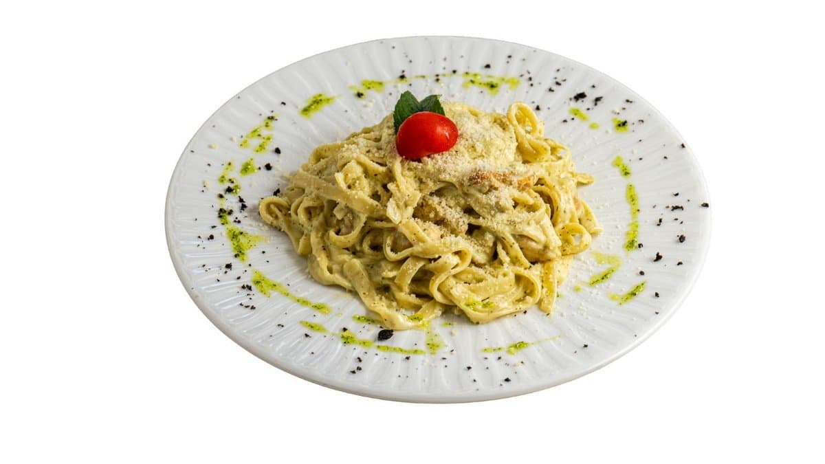Taljatele sa piletinom u pesto sosu