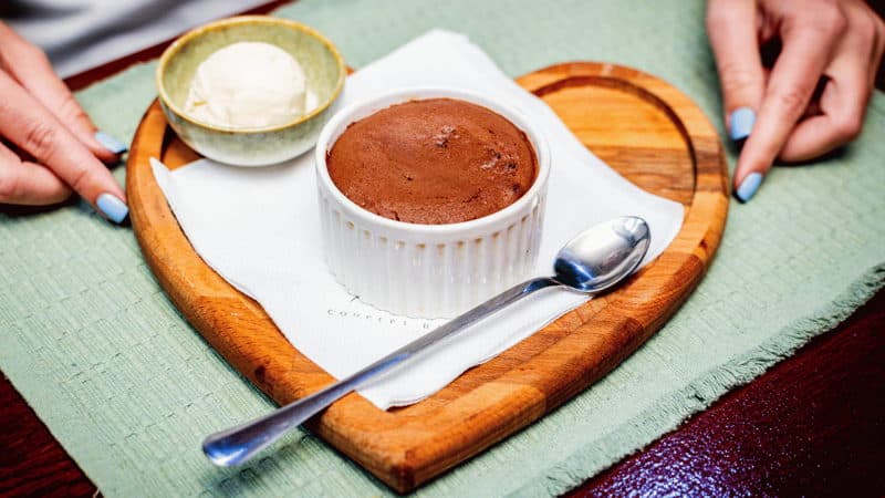 LAVA CAKE